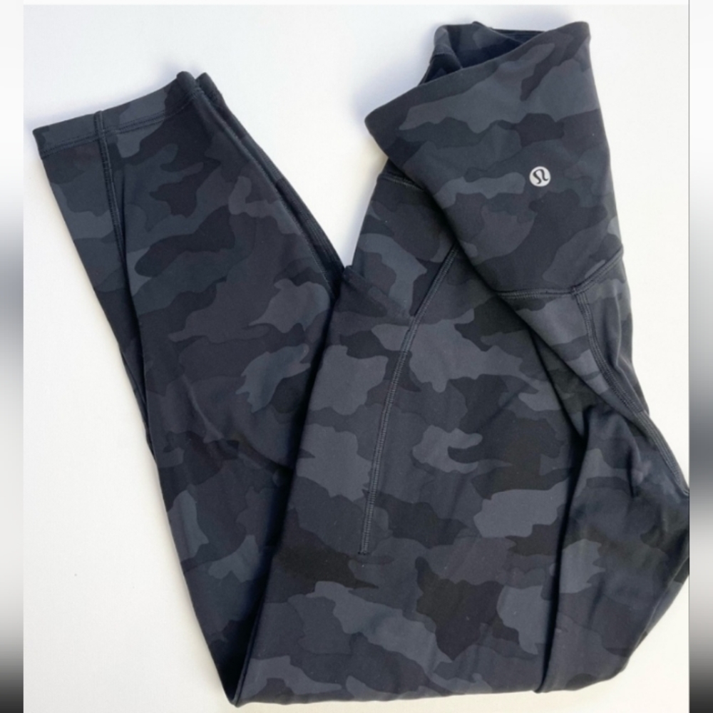 NWT 🍋 Lululemon 🍋 Align  25" Black Camo Size 2